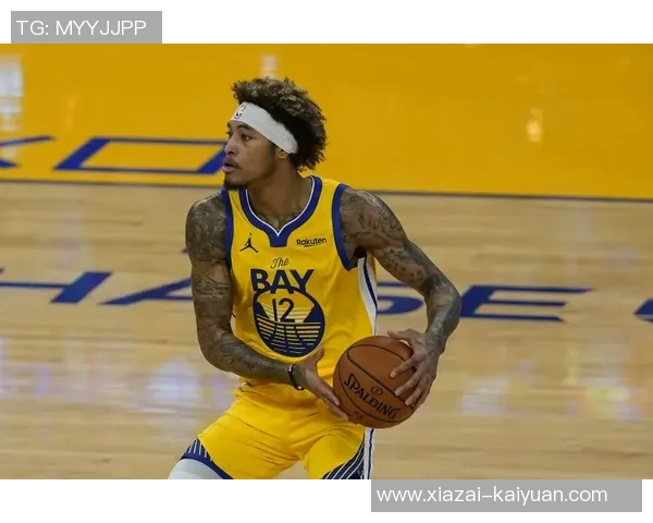 沃特森表现平平三分命中率仅三成贡献13分3板3助3帽却有三失误三犯规